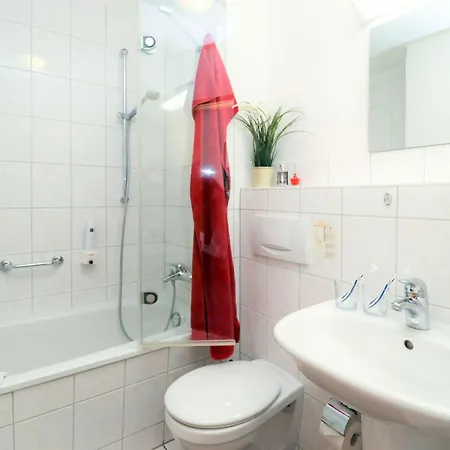 Deutsches Haus 27 * ヴストロ